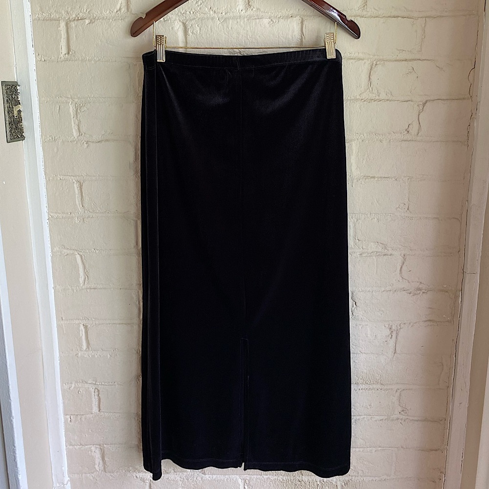 Nina Charles for Kasper A.S.L size medium vintage black maxi velvet